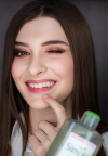 Otkrijte zašto žene biraju Simpe micelarnu vodu za skidanje šminke!
