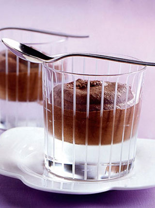 Mousse od crne čokolade