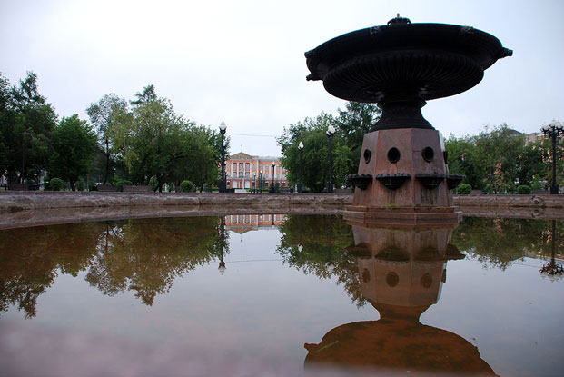fontana na trgu kirov, irkutsk