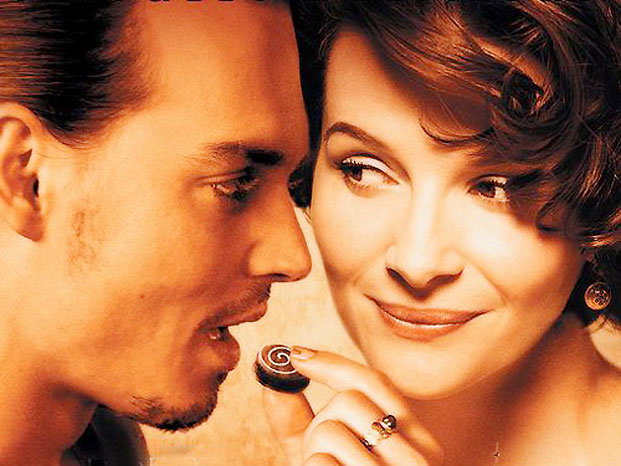 scena iz filma cokolada, johnny depp i juliette binoche