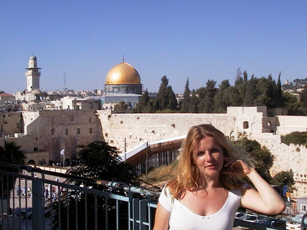 leonora surian, putovanje u izrael