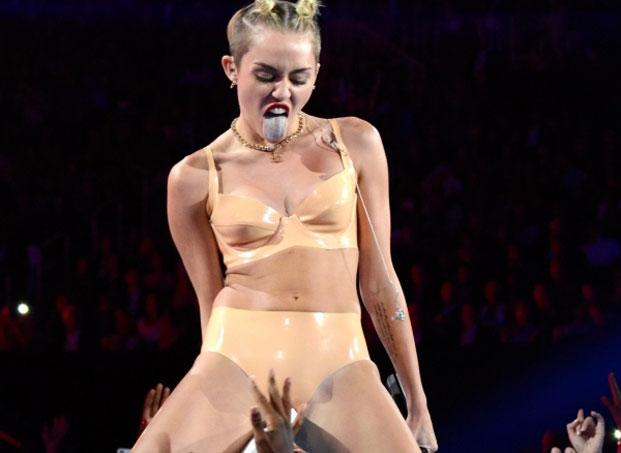 miley cyrus vma 2013