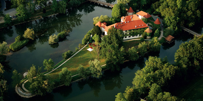 dvorac otocec, slovenija
