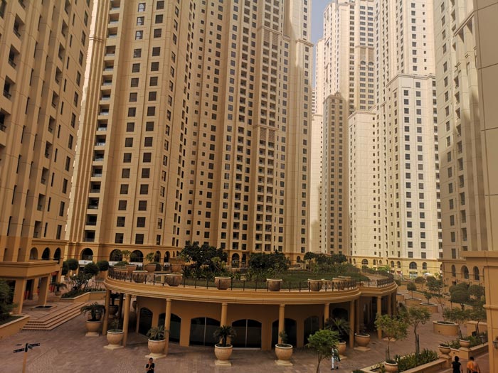 besplatna internetska stranica za upoznavanje u Dubaiju uzimanje veza u vezi