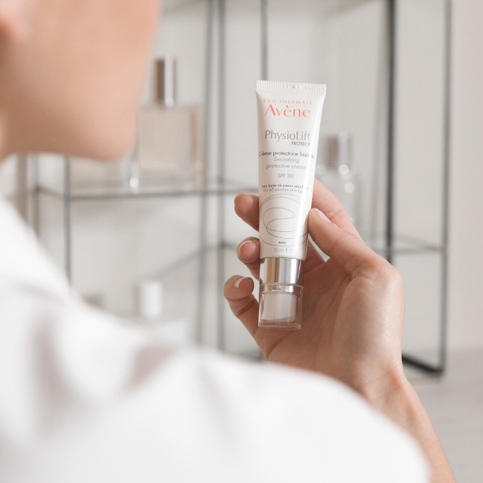 avene physiolift protect