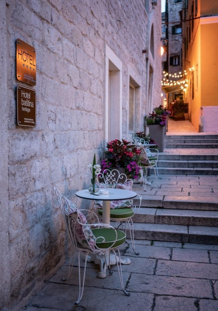 hotel sibenik cijela