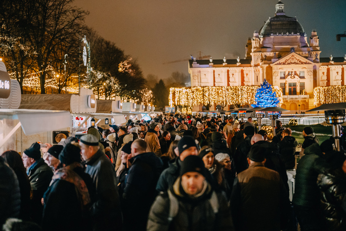 ledeni park tomislavac advent