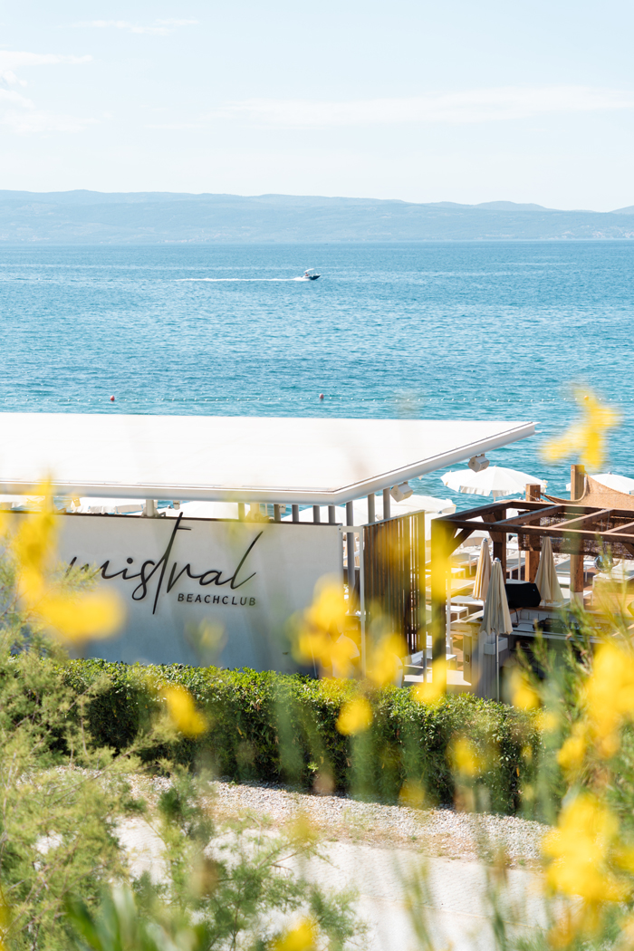 mistral beach club radisson blu