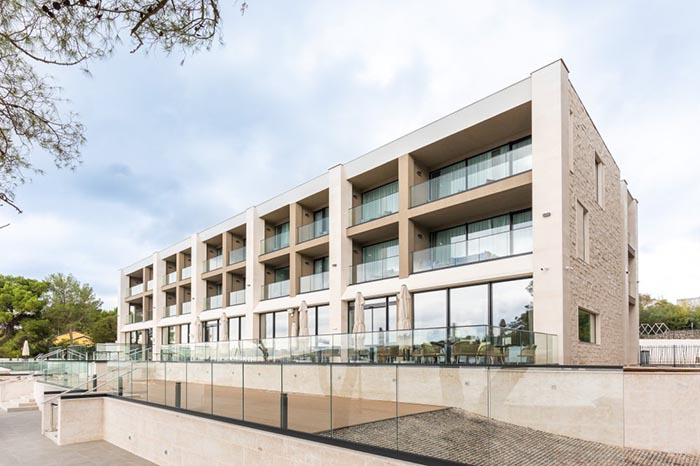 isolano hotel