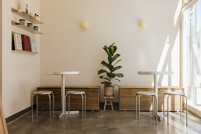 dogs_cafe_cijela