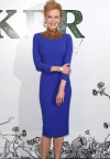 Nicole Kidman utegnuta u kobaltno plavu haljinu