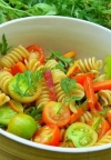 Lagana salata od tjestenine i povrća
