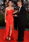 Sandra Bullock: crvena haljina za crveni tepih