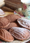 Čokoladni Madeleines kolačići, savršeni uz popodnevni čaj ili kavu 