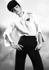 Milla Jovovich neodoljiva u "muškom" izdanju