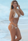 Kim: ponovno savršena linija u bikiniju