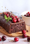 Prefini ljetni čokoladni kolač s trešnjama